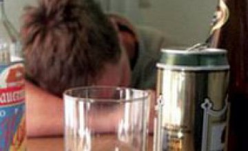 Каждый девятый житель Днепропетровской области насмерть травится алкоголем
