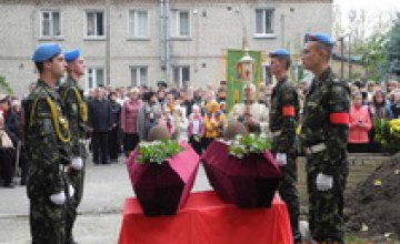 В Днепропетровской области похоронят 71 неизвестного солдата