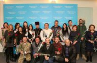 35 волонтеров Днепропетровска получили почетные награды от городского головы