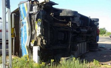 В Запорожской области столкнулись Mercedes и Эталон: 32 пострадавших