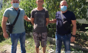 38-летний житель Первомайска выхватил у 51-летнего мужчины сумку с телефоном и документами