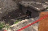 В Киеве в канализационном колодце нашли обезглавленное тело (ВИДЕО)