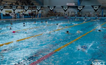В «Метеоре» проходит один из самых массовых чемпионатов Днепра по плаванию 