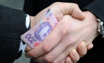 На Днепропетровщине патрульный хотел получить взятку в 40 тыс. грн