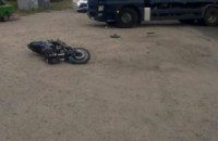 ​В Запорожье фура столкнулась с мотоциклом: среди пострадавших – несовершеннолетние