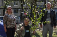В Днепре в рамках акции «Посади дерево – спаси город» высадили 185 деревьев на правом берегу Днепра (ФОТО)