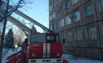 В Кривом Роге горела многоэтажка: пострадал ребенок