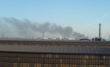 В Днепропетровске ликвидировали пожар на складе одежды Second Hand