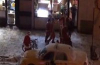 В Нью-Йорке произошла массовая драка Санта Клаусов (ВИДЕО)