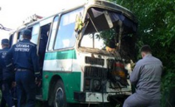 В Хмельницком в результате аварии рейсового автобуса 1 человек погиб, 17 пострадали