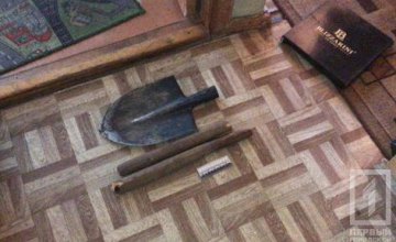 На Днепропетровщине мужчина забил сожительницу лопатой до смерти 