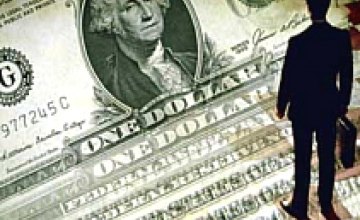 К закрытию торгов на межбанке вырос доллар