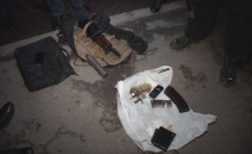 В Днепропетровске СБУ «на горячем» задержала торговца оружием