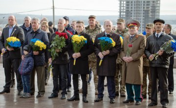Днепр отмечает 74-ю годовщину освобождения Украины от фашистских захватчиков