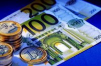 НБУ ограничил продажу валюты в одни руки суммой 3 тыс грн в сутки