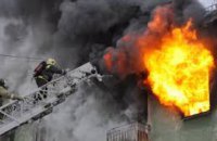 Пожар в доме на Лизы Чайкиной: в огне едва не погиб пожилой мужчина