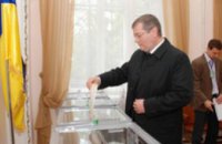 Губернатор Александр Вилкул проголосовал за стабильное развитие и уверенное будущее Днепропетровщины и Украины