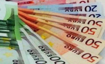 Евро продолжает расти на межбанке