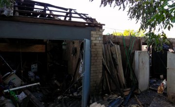 В Криворожском районе спасатели ликвидировали пожар в хозяйственной постройке