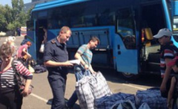 Из Днепропетровска домой уехали еще 22 переселенца из Славянска и Краматорска