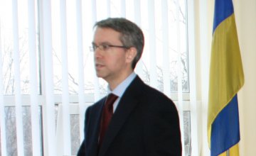 Посол Швеции Стефан Гуллгрен встретился со студентами ДНУ им. Гончара