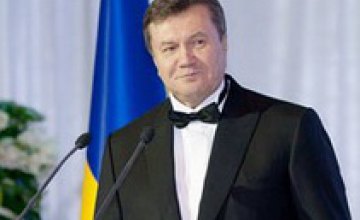 В день рожденья губернаторы подарят Януковичу результаты своей работы 