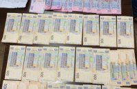 На Днепропетровщине полицейский требовал у гражданина взятку 10 тыс. гривен