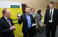 Глеб Пригунов поздравил банковских работников с профессиональным праздником