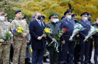 ​У Дніпрі 14 жовтня розпочалося з урочистих заходів на Алеї Героїв - вшануванням загиблих захисників і захисниць України
