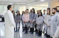 Компания Bauer`s Implants провела экскурсию по предприятию для студентов-медиков   (ФОТОРЕПОРТАЖ)