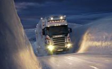 Грузовикам закрыли въезд в Днепропетровск из-за снегопадов