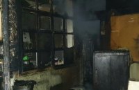 В Никополе во время тушения пожара в жилом доме было обнаружено тело женщины