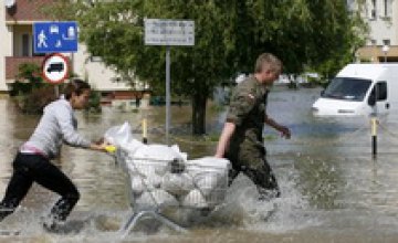 Днепропетровская область отправила в Черновицкую 140 т гуманитарной помощи 