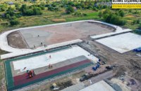 Был пустырь – станет спортплощадка: в Апостолово обновляют стадион лицея №1