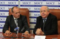 Международные наблюдатели приятно удивлены организацией выборов в Днепропетровске