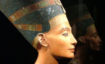 Ученые заявили, что нашли гробницу царицы Нефертити
