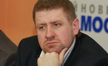 Кость Бондаренко: «Виктор Ющенко вместо контроля над подготовкой к Евро-2012 погряз в политических противоречиях» 