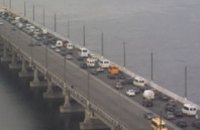 Двойное ДТП на Новом мосту: столкнулись 7 автомобилей