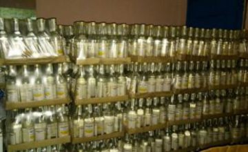 В Одесской области полиция обнаружила подпольный цех по производству контрафактного алкоголя