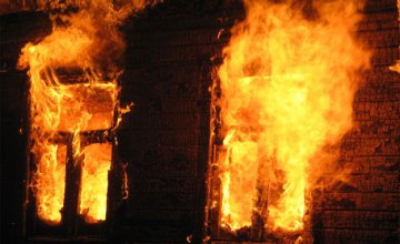 В Каменском на балконе жилого дома произошел пожар