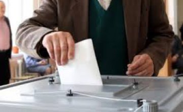 Выборы в Кривом Роге проходят организованно, неожиданностью является высокая явка избирателей, - наблюдатели