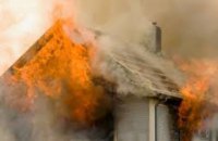 В Никополе сгорел одноэтажный жилой дом: есть погибшие 