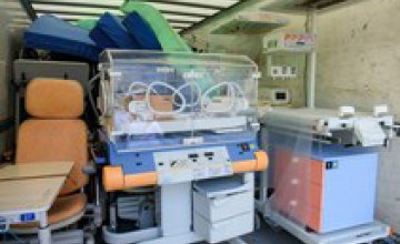 Днепровская больница №9 получила современное оборудование для выхаживания новорожденных - Валентин Резниченко