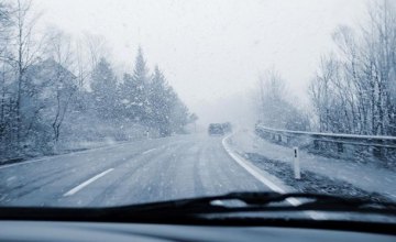 Водителей предупредили о снеге и гололедице