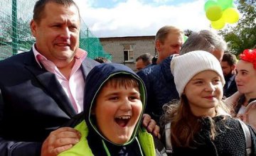 По инициативе Бориса Филатова школьники Днепра впервые смогут ездить в электротранспорте за полцены