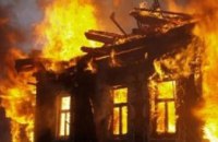 Ліквідовуючи пожежу у покинутій будівлі, рятувальники однієї з громад Синельниківського району виявили тіло чоловіка