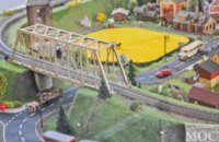 В Днепропетровске создали миниатюрную детскую железную дорогу (ФОТОРЕПОРТАЖ)