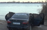 В Херсоне обнаружен затонувший автомобиль с телами двух людей в салоне