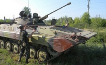 В Донецкой области с постамента опять угнали танк