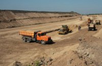 Азаров пообещал поддержать строительство объездной дороги в Днепропетровске